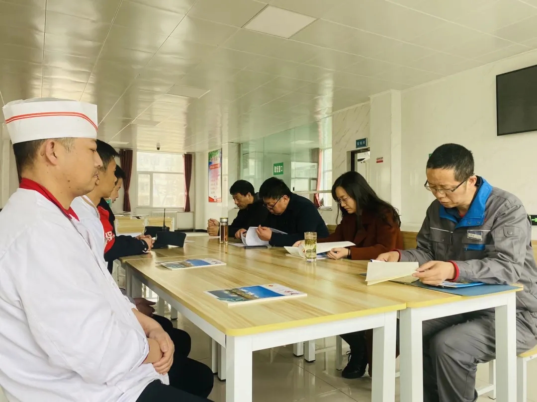 認真組織、寬嚴結(jié)合讓基層組織生活制度落實落地 --- 青海省第三人民醫(yī)院各黨支部圓滿完成2020年度組織生活會(圖2)