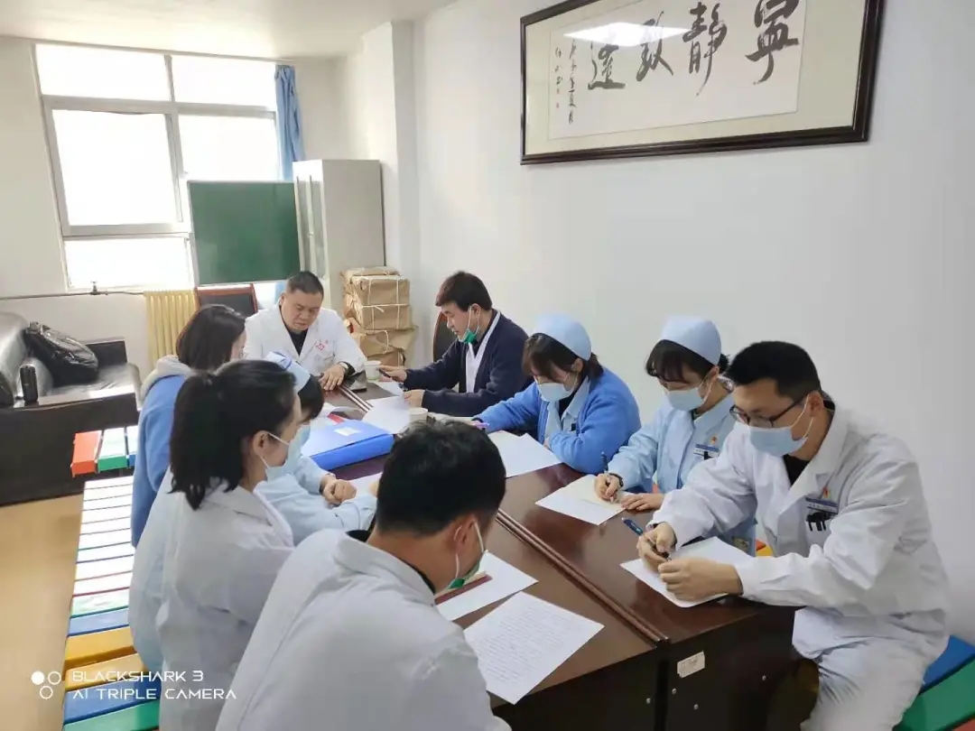 認真組織、寬嚴結(jié)合讓基層組織生活制度落實落地 --- 青海省第三人民醫(yī)院各黨支部圓滿完成2020年度組織生活會(圖3)
