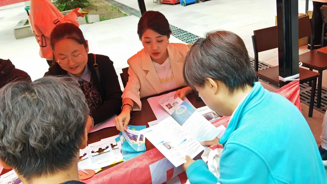 5·25，我愛(ài)我----省第三人民醫(yī)院心理科會(huì)同省交通職業(yè)技術(shù)學(xué)校開(kāi)展大學(xué)生心理健康日系列活動(dòng)(圖2)