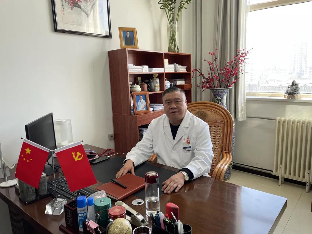 2021年青海省醫(yī)學(xué)會(huì)精神病學(xué)分會(huì)、心身醫(yī)學(xué)分會(huì)首屆“三江源”學(xué)術(shù)年會(huì)暨三級(jí)精神?？漆t(yī)院評(píng)審評(píng)價(jià)培訓(xùn)班在省第三人民醫(yī)院順利召開(kāi)(圖2)