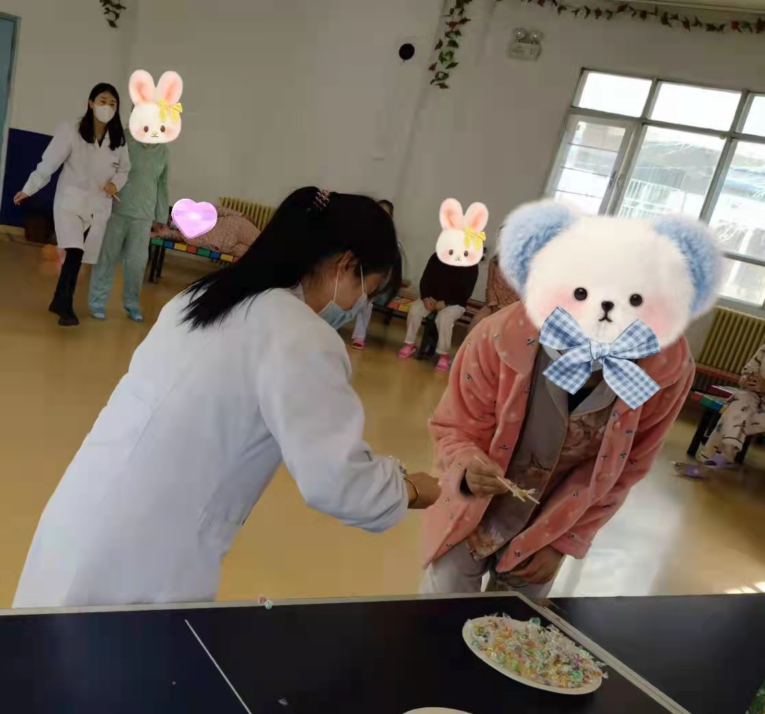迎“三.八”婦女節(jié)，共筑醫(yī)患情---－省第三人民醫(yī)院臨床第三黨支部開展主題黨日活動(圖3)